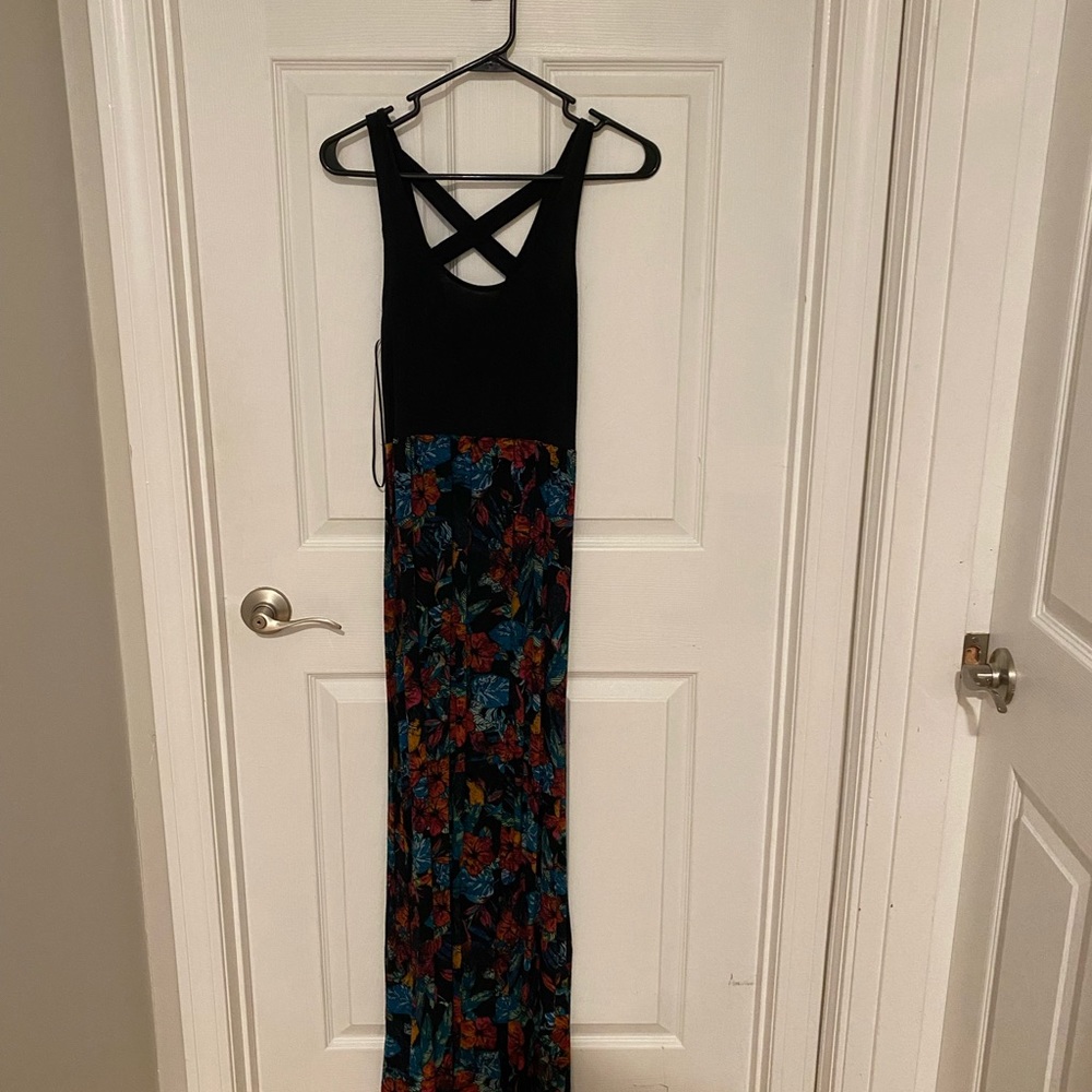 Maxi dress, black multi colored, size small